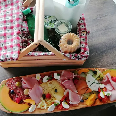 펜션 Glamping With A View Smlednik