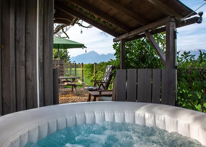 Glamping With A View * Smlednik